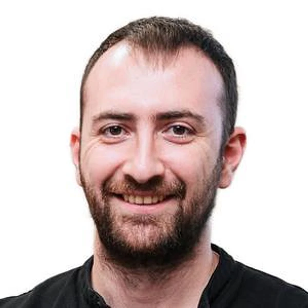 Назаров Владислав Александрович — Стоматолог-хирург, Москва