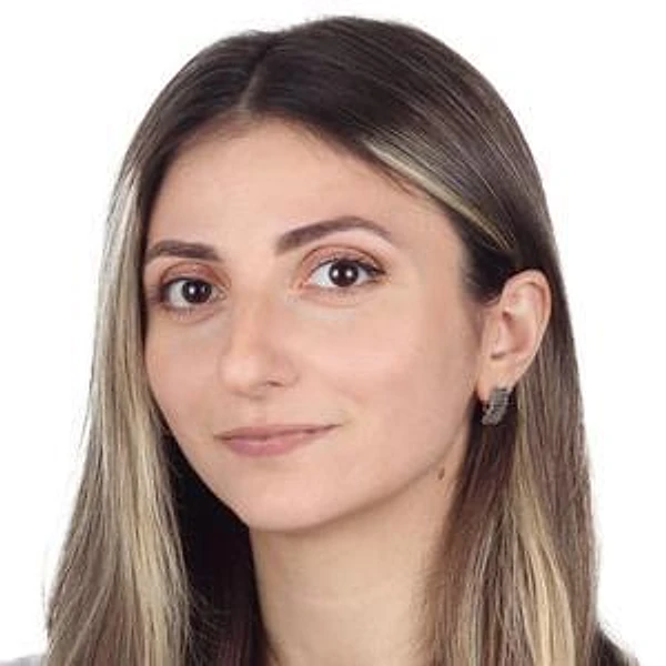 Карагезова Диана Павловна — Стоматолог-имплантолог, Стоматолог-хирург, Ставрополь