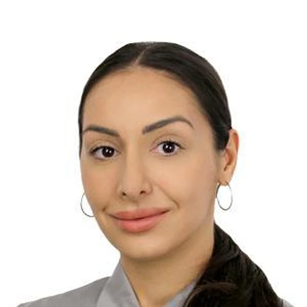 Цховребова Зарина Анатольевна — Стоматолог, Москва