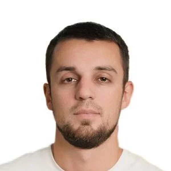 Фарзалиев Эрик Олегович — Челюстно-лицевой хирург, Стоматолог-имплантолог, Стоматолог-хирург, Москва