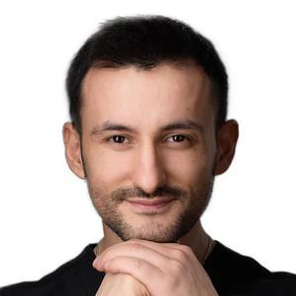 Бозо Илья Ядигерович — Пластический хирург, Челюстно-лицевой хирург, Москва