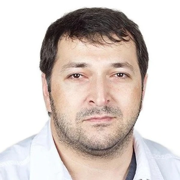 Абдулаев Алигаджи Бадрудинович — Офтальмолог (окулист), Махачкала