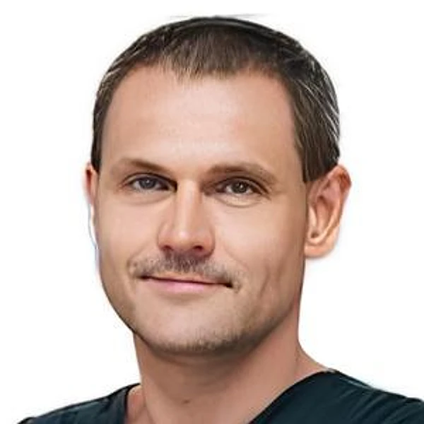Шарохин Михаил Александрович — Детский офтальмолог, Офтальмолог-хирург, Новосибирск