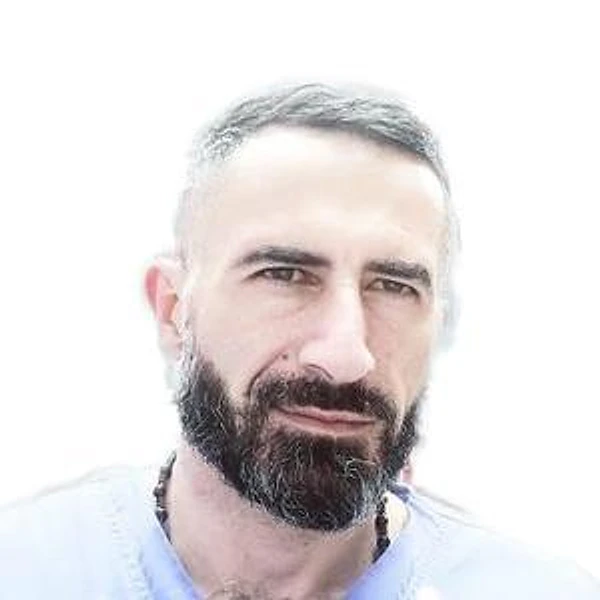 Петакчян Роберт Лаврентинович — Стоматолог-хирург, Челюстно-лицевой хирург, Смоленск