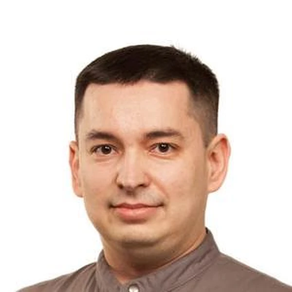 Гафаров Рафаэль Рамилевич — Стоматолог-имплантолог, Стоматолог-хирург, Уфа