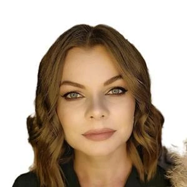 Праздникова Александра Александровна — Стоматолог, Урюпинск