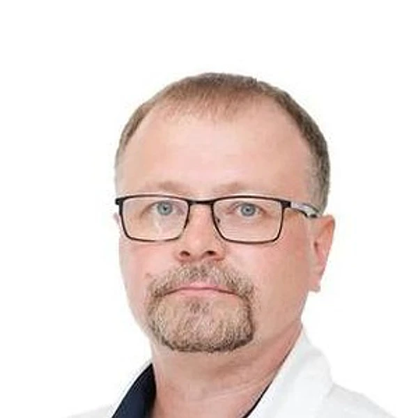 Карманов Роман Дмитриевич — Анестезиолог-реаниматолог, Пенза