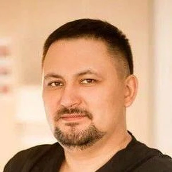 Миркаев Ришат Радикович — Стоматолог-ортопед, Стоматолог, Нижневартовск