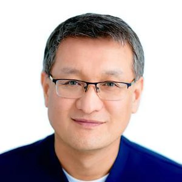 Илиязов Нуркамил Бакирович — Травматолог, Артролог, Вертебролог, Ортопед, Реабилитолог, Спортивный врач, Москва