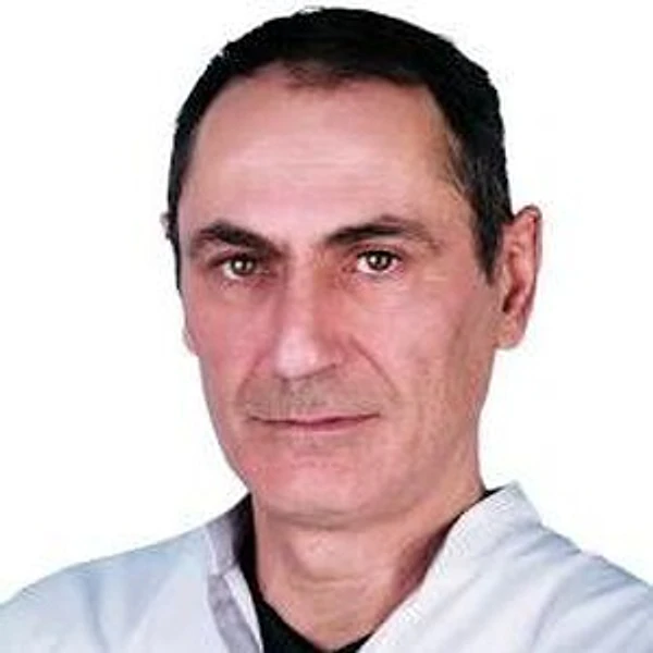 Мартиросян Эдуард Владимирович — Гинеколог, Акушер, Саратов