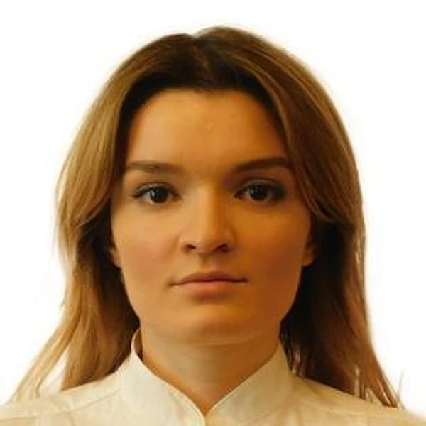 Дзуцева Зарина Феликсовна — Стоматолог, Москва