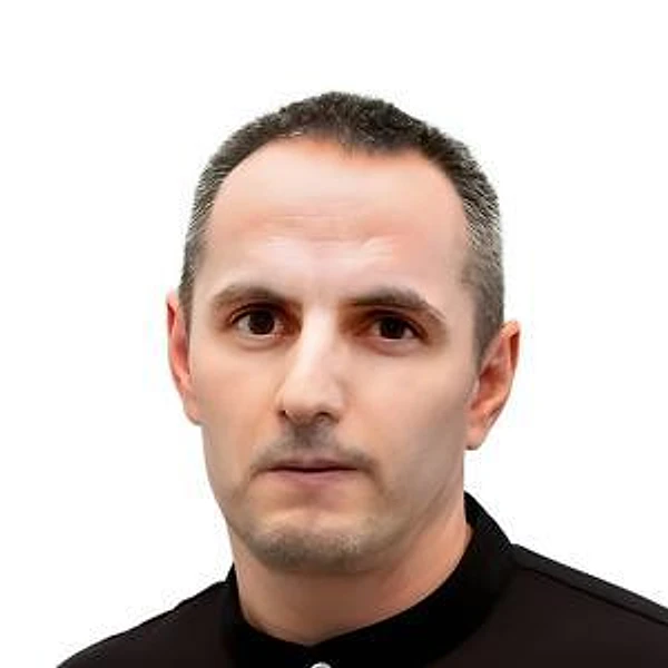 Адамов Сергей Асланович — Сосудистый хирург (ангиохирург), Флеболог, Функциональный диагност, Псков