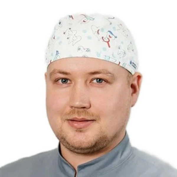 Королев Артем Сергеевич — Стоматолог-имплантолог, Стоматолог-хирург, Барнаул