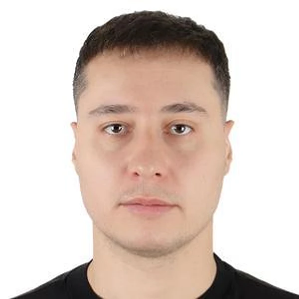Даврушев Карен Айденович — Стоматолог-имплантолог, Владимир