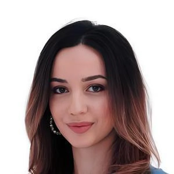Бетеева Камилла Олеговна — Стоматолог, Москва