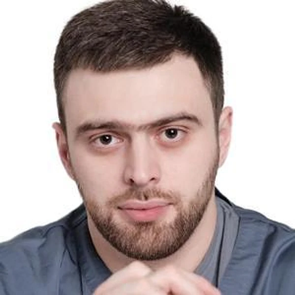 Каранаев Ильяс Насруллаевич — Травматолог, Ортопед, Санкт-Петербург