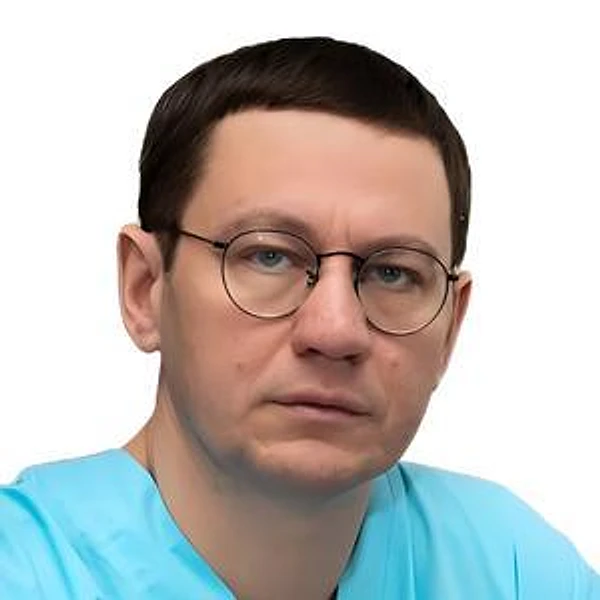 Комаров Роман Николаевич — Кардиохирург, Малоинвазивный хирург, Сосудистый хирург (ангиохирург), Москва