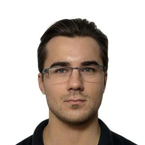 Сурков Максим Александрович — Стоматолог-хирург, Стоматолог-имплантолог, Тюмень