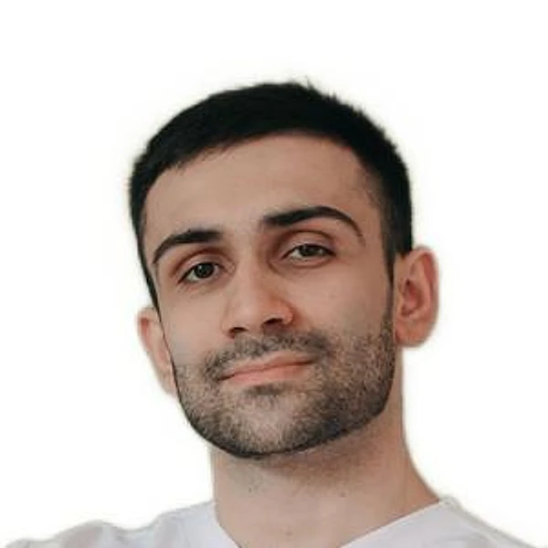 Токумаев Алим Маратович — Стоматолог-имплантолог, Москва