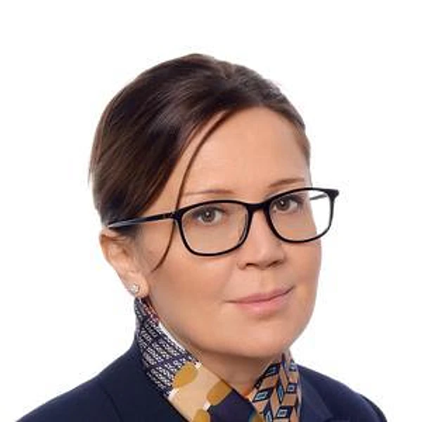 Дзейтова Арина Султановна — Нейрохирург, Москва