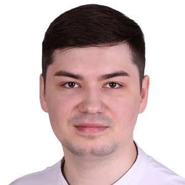 Павлов Роман Евгеньевич — Стоматолог, Шумерля
