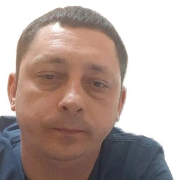 Зияров Артем Ильмирович — Офтальмолог (окулист), Санкт-Петербург
