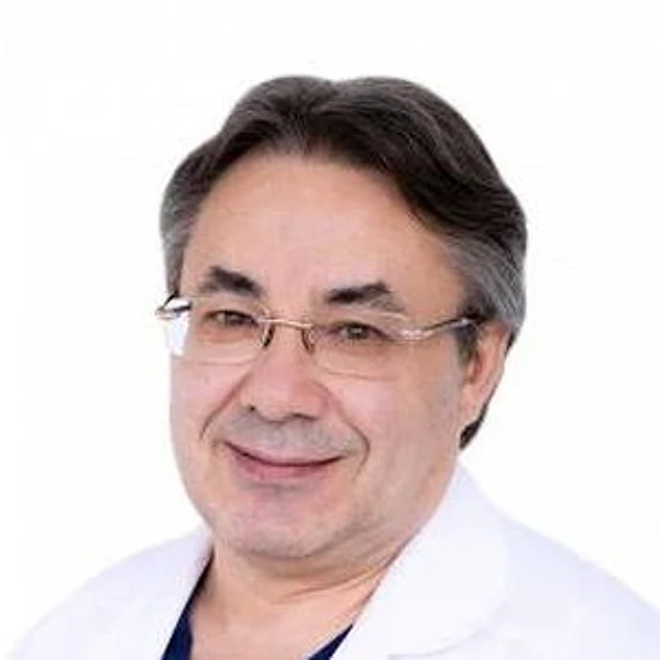 Макаров Евгений Владимирович — Пластический хирург, Москва