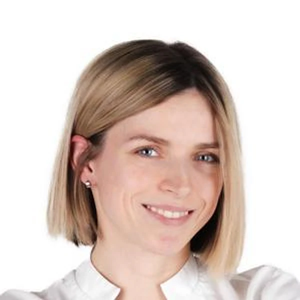 Устинова Ксения Вадимовна — Стоматолог-ортодонт, Москва