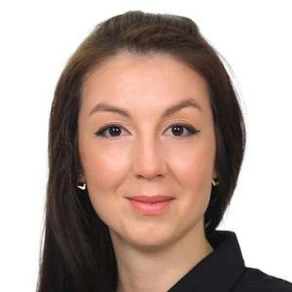 Назарова Диана Ильдусовна — Стоматолог-гигиенист, Калуга