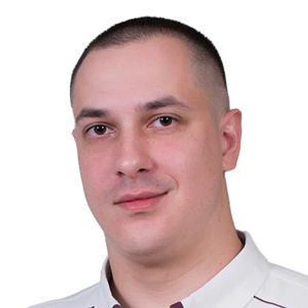 Сухов Руслан Станиславович — Стоматолог, Красноярск