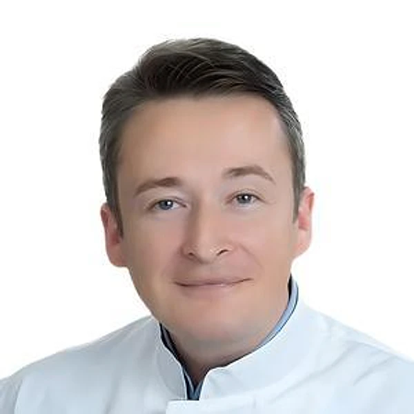 Аверченков Денис Сергеевич — Пластический хирург, Хирург, Москва