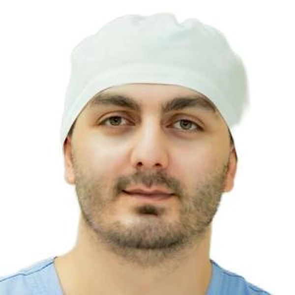 Бадрудинов Амир Бадрудинович — Стоматолог-ортопед, Мегион