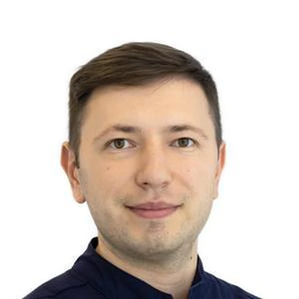 Каримов Айнур Ильдарович — Офтальмолог-хирург, Офтальмолог (окулист), Ижевск