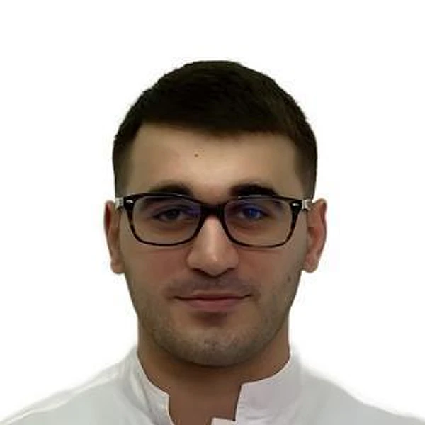 Мидаев Умар Илесович — Офтальмолог-хирург, Грозный