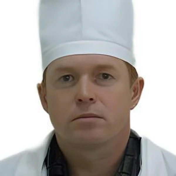 Поляков Игорь Павлович — Ортопед, с. Шемурша