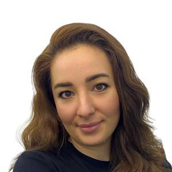 Черджиева Зарина Сергеевна — Стоматолог, Стоматолог-ортопед, Рязань