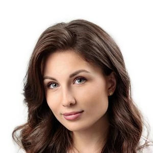 Расулова Анастасия Олеговна — Стоматолог-эндодонтист, Казань
