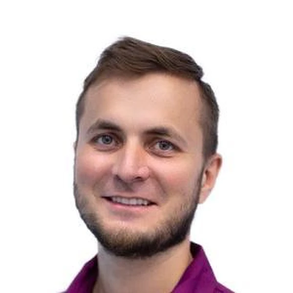 Тарасов Михаил Сергеевич — Стоматолог-имплантолог, Стоматолог-ортопед, Стоматолог-хирург, Челюстно-лицевой хирург, Иркутск