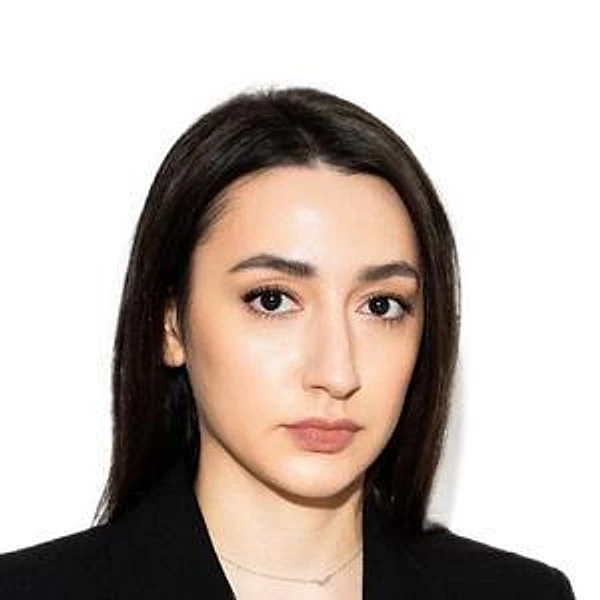 Мхитарян Офелия Артуровна — Пластический хирург, Уролог, Москва