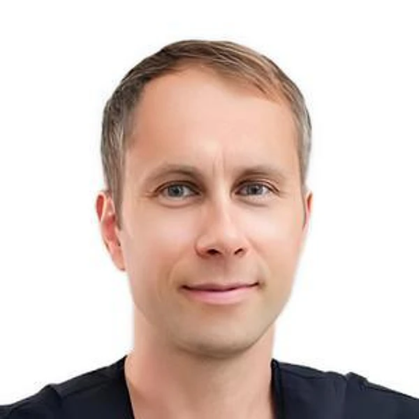 Силантьев Роман Игоревич — Стоматолог-хирург, Стоматолог-имплантолог, Санкт-Петербург