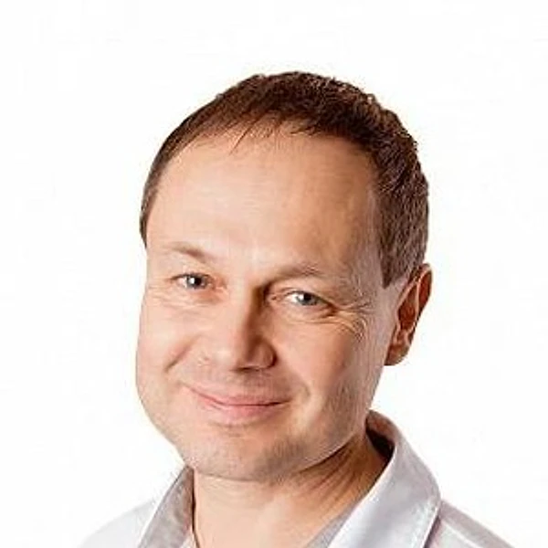 Страх Александр Павлович — Врач УЗИ, Москва