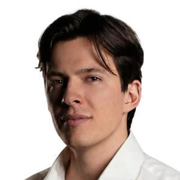 Ужахов Тимур Магомедович — Пластический хирург, Москва
