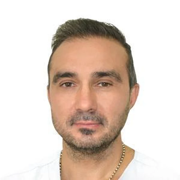 Неделько Дмитрий Евгеньевич — Сосудистый хирург (ангиохирург), Лазерный хирург, Лимфолог, Флеболог, Краснодар