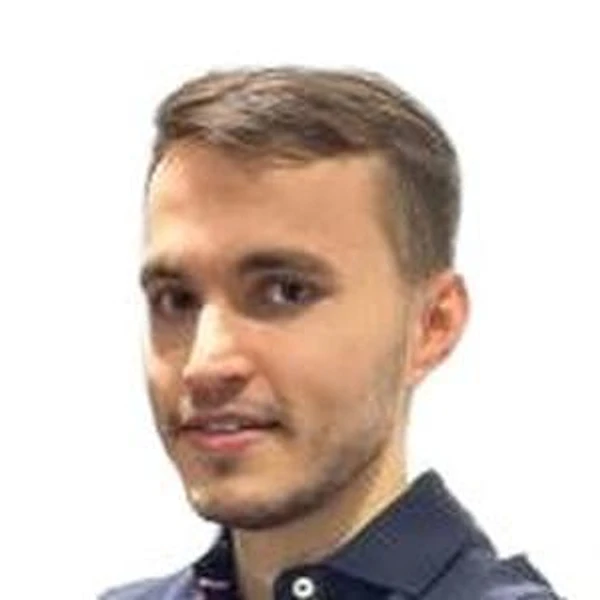 Труфанов Павел Сергеевич — Пародонтолог, Стоматолог-имплантолог, Стоматолог-хирург, Санкт-Петербург