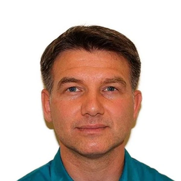 Лисицын Александр Евгеньевич — Стоматолог, Стоматолог-имплантолог, Стоматолог-хирург, Москва