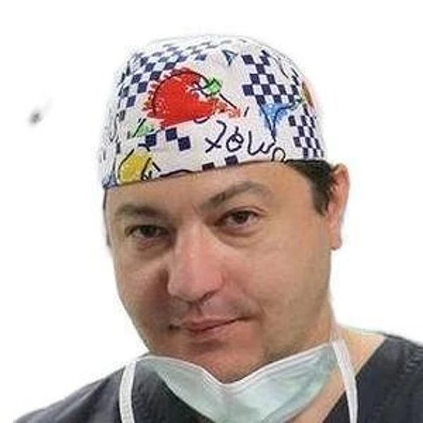 Мовсесян Рубен Рудольфович — Кардиохирург, Санкт-Петербург