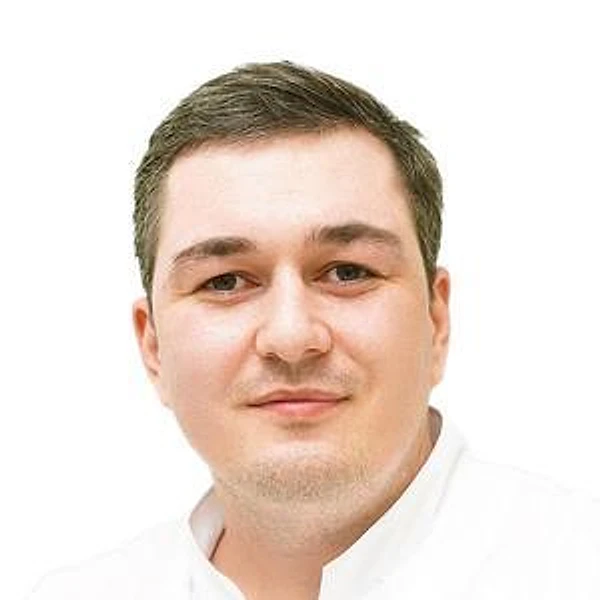 Осканов Адам Камаудинович — Стоматолог-хирург, Киров
