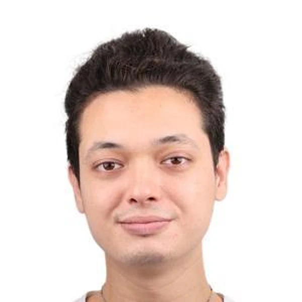 Дюсембаев Искандер Канатович — Стоматолог, Детский стоматолог, Детский стоматолог-гигиенист, Стоматолог-эндодонтист, Омск