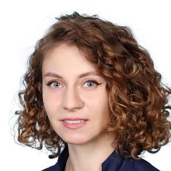 Астапова Екатерина Денисовна — Пародонтолог, Стоматолог-имплантолог, Стоматолог-хирург, Санкт-Петербург