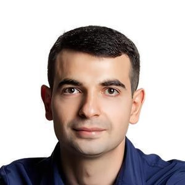 Симонян Мгер Маратович — Стоматолог-ортопед, Тюмень